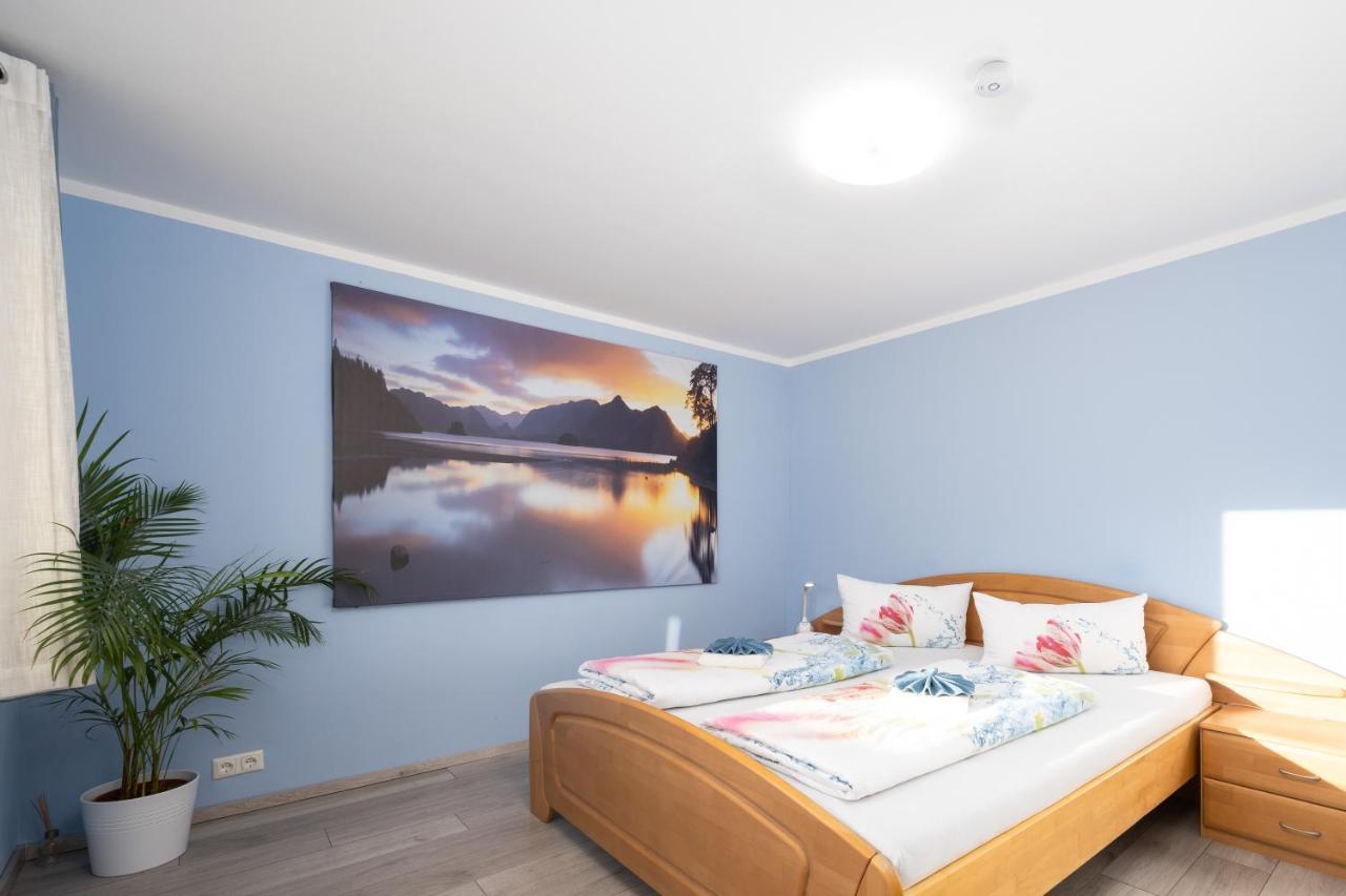 Familienfreundliche 3-zimmer-ferienwohnung Saal