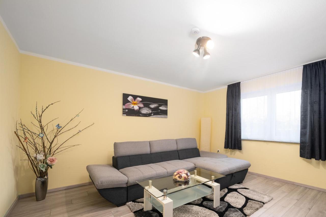 Familienfreundliche 3-zimmer-ferienwohnung * Saal